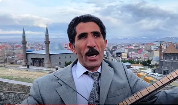 Karslı Aşık Yüksel Öztürk, aşıklık hikayesini anlattı