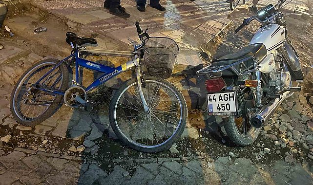 Malatya'da bisiklet ile motosiklet çarpıştı: 2 yaralı