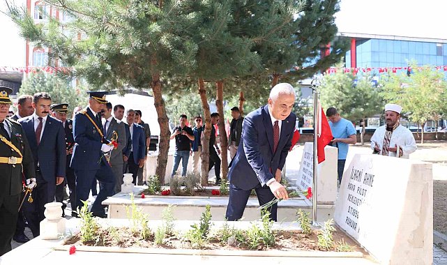 Muş'ta 30 Ağustos Zafer Bayramı törenle kutlandı