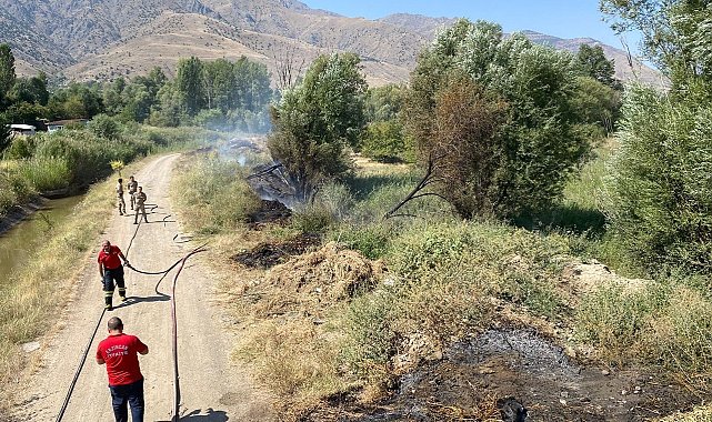Örtü yangını büyümeden söndürüldü