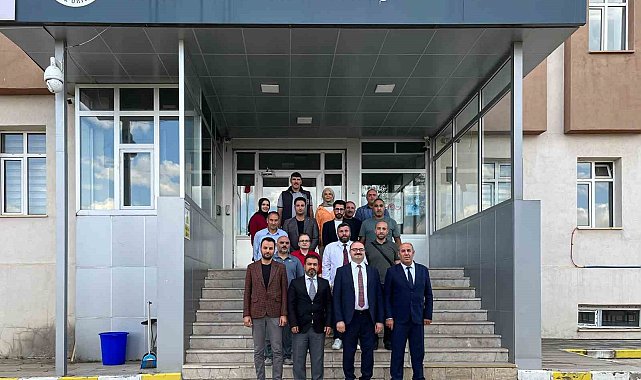 Rektör Hacımüftüoğlu, Hınıs Meslek Yüksekokulunu ziyaret etti