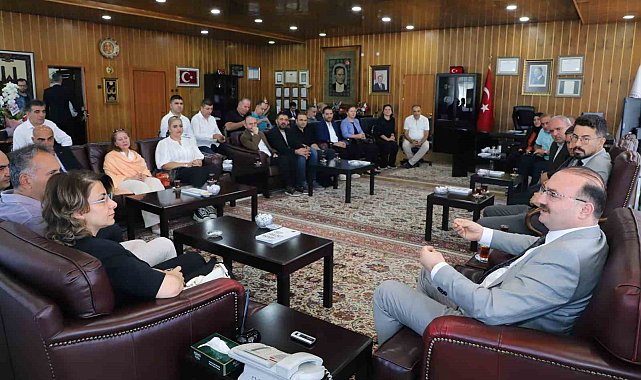 Rektör Hacımüftüoğlu; "Aidiyet arttıkça, başarı da gelir"