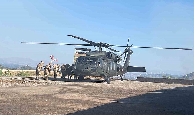 Tunceli'deki yangını söndürmek için asker devreye girdi