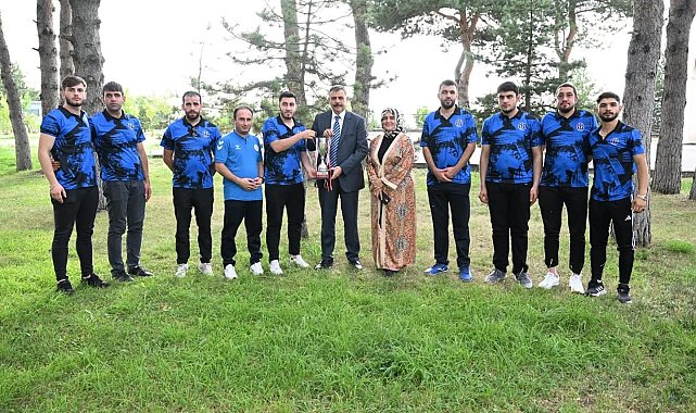 Vali Çiftçi, Görme Engelliler Futsal Takımını kabul etti