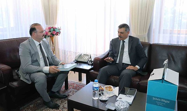 Vali Çiftçi'den Rektör'e Hacımüftüoğlu'na iade-i ziyaret