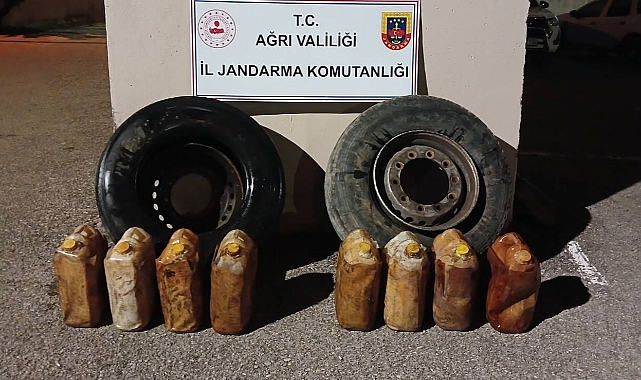 Ağrı'da kamyon lastiklerine gizlenmiş 117 kilogram uyuşturucu ele geçirildi