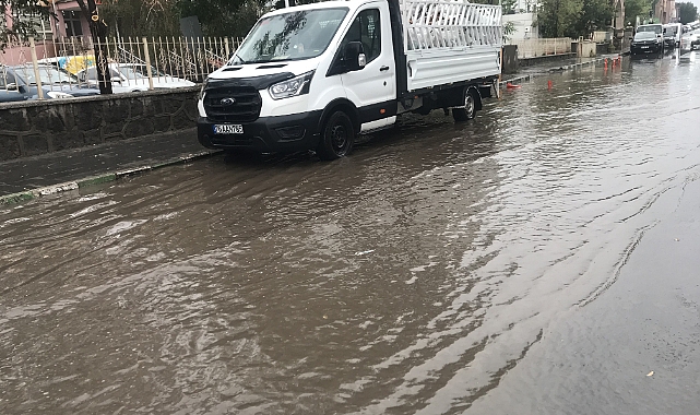 Ağrı'da sağanak etkili oldu
