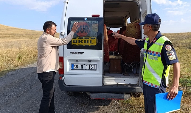 Akyaka'da okul servisleri denetlendi