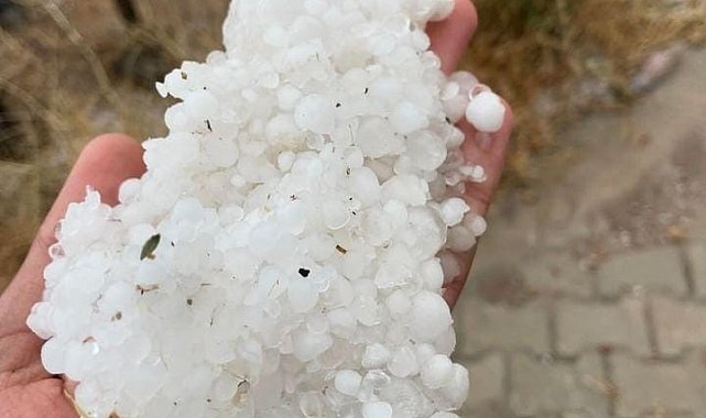 Elazığ'da dolu yağışı etkili oldu