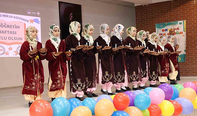 Elazığ'da İlköğretim Haftası renkli görüntüler oluşturdu