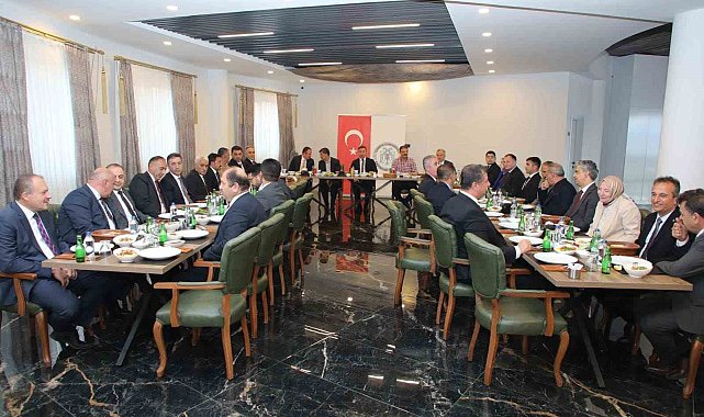 Gençlik ve Spor İl Müdürü Burak Mumcu onuruna veda yemeği düzenlendi