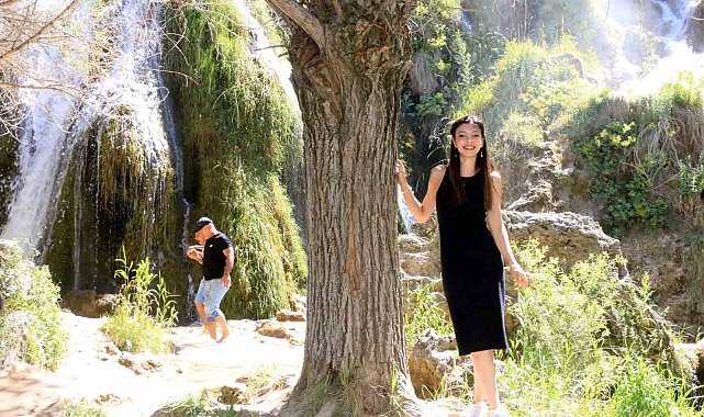 Girlevik Şelalesi'nde hafta sonu yoğunluğu