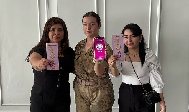 Hakkari'de jandarmadan 'Kadına şiddete hayır' eğitimi