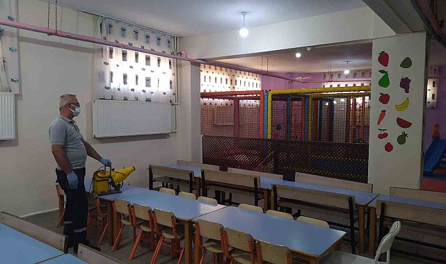 Hakkari'deki okul pansiyonları ilaçlanarak dezenfekte edildi