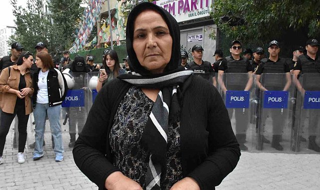 Hakkarili anne: "Bir oğlumu infaz ettiler, diğer oğluma kavuşmak istiyorum"