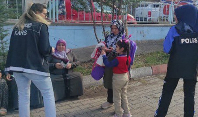 Kars'ta polis öğrencileri bilgilendirdi