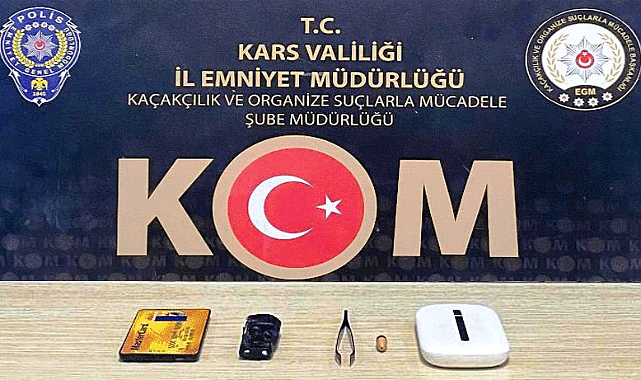 Kars'ta yine kopya düzeneği ele geçirildi