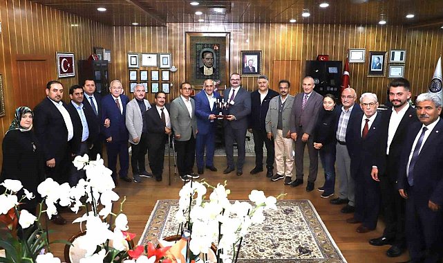 Kent Konseyi'nden Rektör Hacımüftüoğlu'na ziyaret