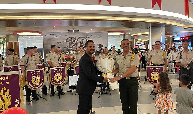 Malatya Park AVM'de Zafer coşkusu