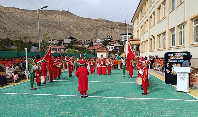 Malatya'da bir ilki gerçekleştirip okul mehteran takımı kurdular