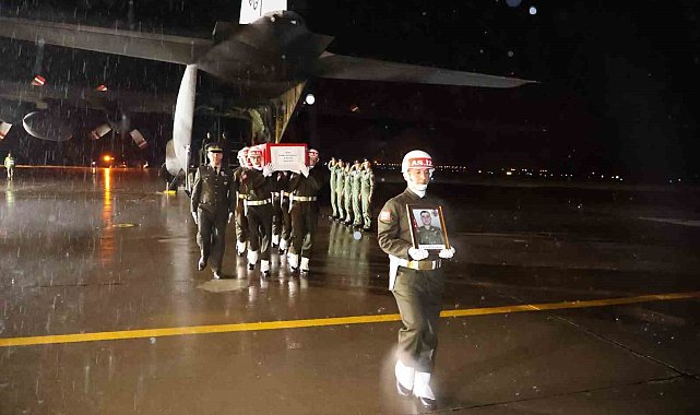Pençe-Kilit şehidinin naaşı son kez baba evine getirildi