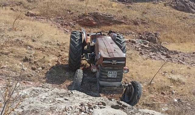 Şarampole devrilen traktörün sürücüsü öldü