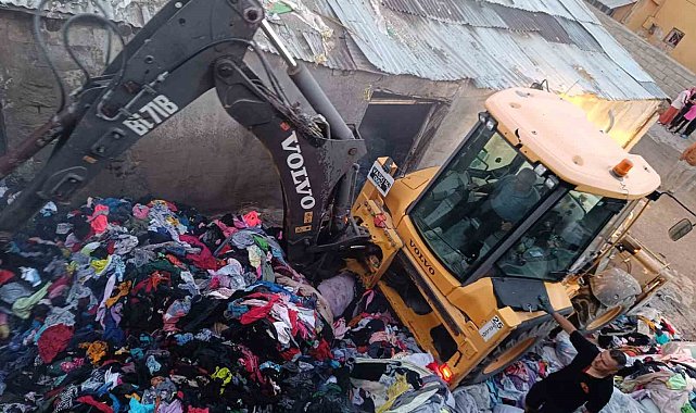 Van'da depo yangını