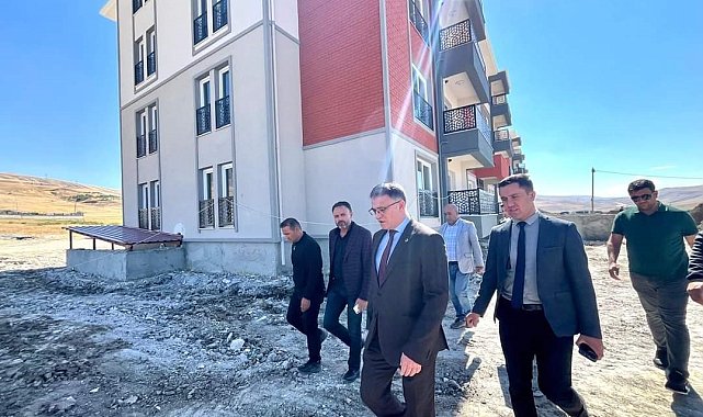 Van'da ihtiyaç sahibi 51 kadın için yapılan konutlar tamamlanıyor
