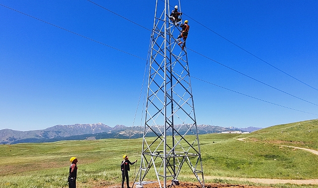 VEDAŞ, elektrik şebekesini güçlendiriyor