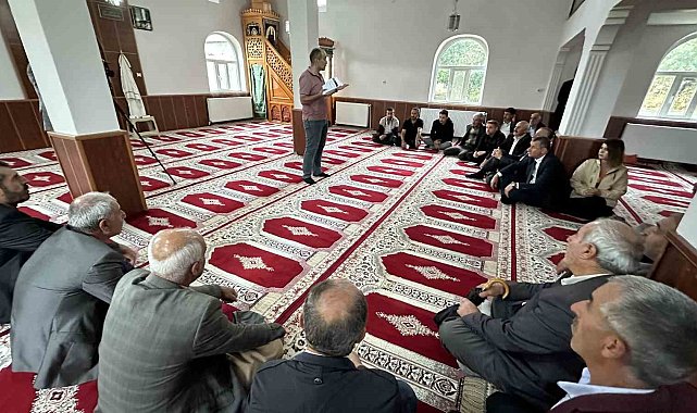 Yüksekova'da çiftçiler bilgilendiriliyor