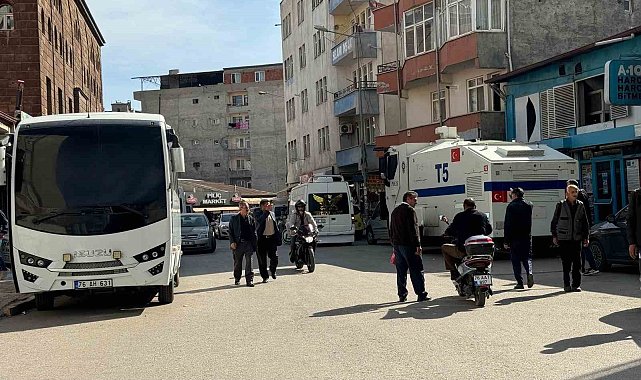 Iğdır'da 8 kişi yakalandı