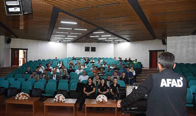 AFAD'dan bin 230 polise "Afet Farkındalık Eğitimi" verildi