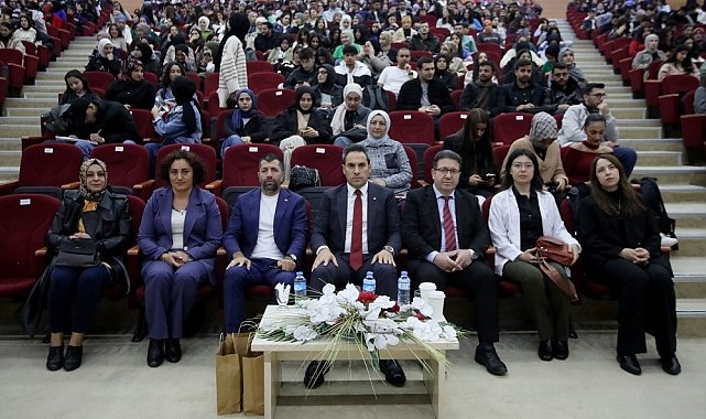 AİÇÜ'de bağımlılıkla mücadele oryantasyon eğitimi düzenlendi