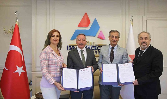 AİÇÜ'de kongre iş birliği protokolü imzalandı