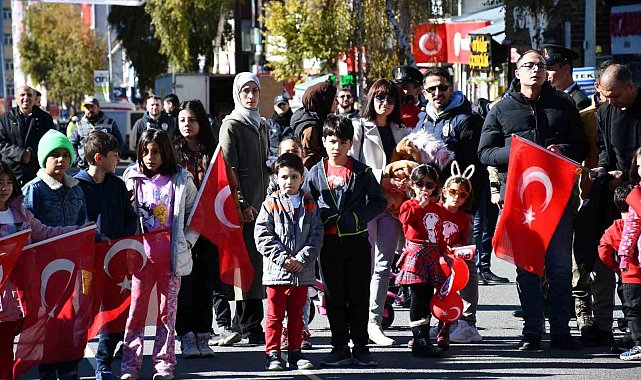 Ardahan'da Cumhuriyetin 101. yaşı coşkuyla kutlandı