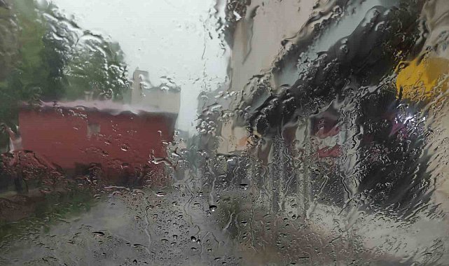 Ardahan&#039;da sağanak yağış etkili oldu