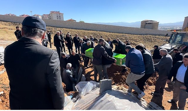 Asansör boşluğuna düşerek hayatını kaybeden kadın toprağa verildi