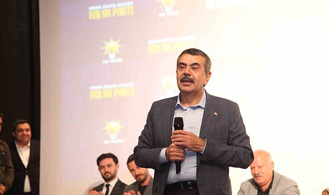 Bakan Tekin: "Yılda 250 milyon adet kitap çocuklarımızın masasında"