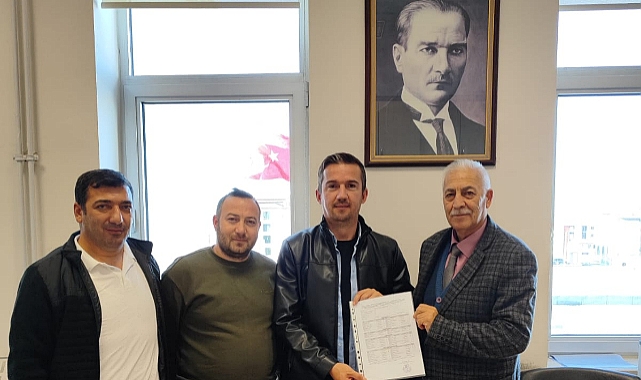 Başkan Ödül mazbatasını aldı