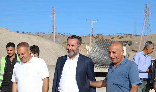 Başkan Şerifoğulları, Karşıyaka-Beyyurdu yolunda incelemelerde bulundu