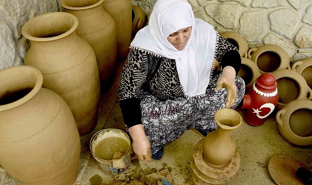 Bitlis'te asırlık çanak çömlek geleneği sürüyor