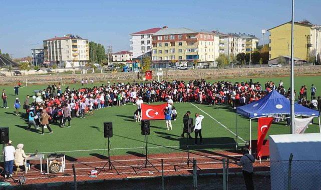 Bulanık'ta '2. Geleneksel Spor Şenliği' yapıldı
