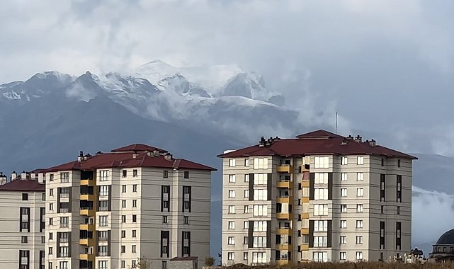Cilo Dağı yeniden beyaza büründü