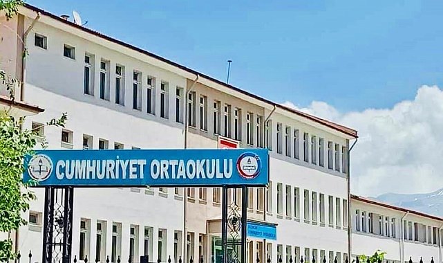 Cumhuriyet Ortaokulu öğretmenlerinden Derin vefat etti