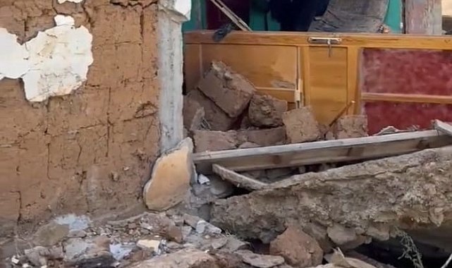 Depremde çöken istinat duvarının altında kalan 1 kişi yaralandı