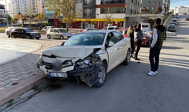 Elazığ'da trafik kazası: 2 yaralı