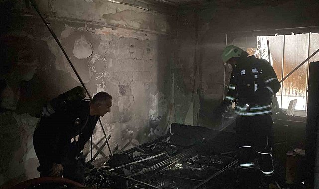 Elazığ'da ev yangını: 1 kişi dumandan etkilendi