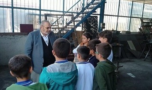 Faik Güngör Ortaokulu'ndan yılın ahisi Zekayi Kaplan'a ziyaret
