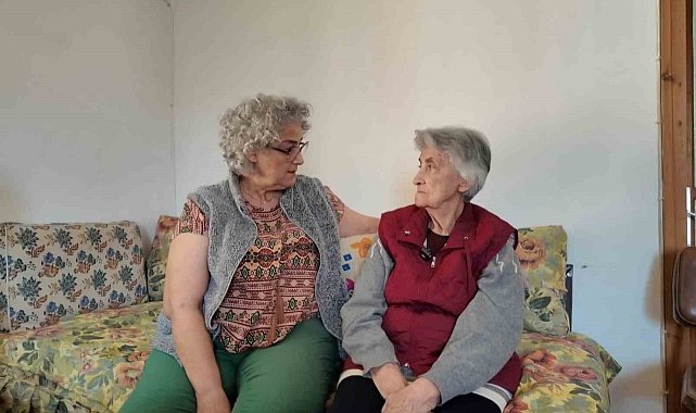 Huzurevi sakinleri, doğup büyüdükleri yerlerde çocukluk hatıralarını anlattı
