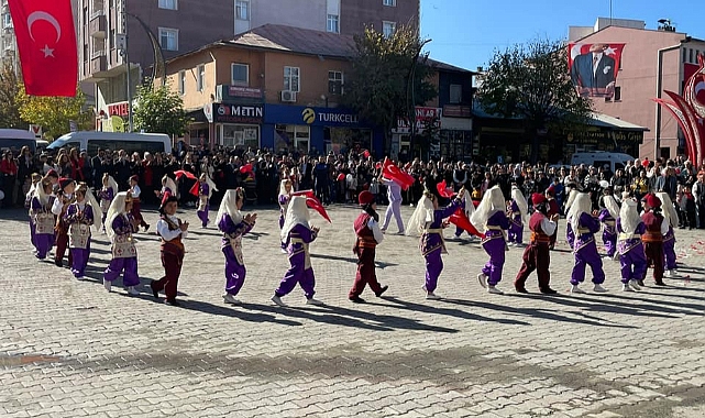 Kağızman’da 29 Ekim coşkusu